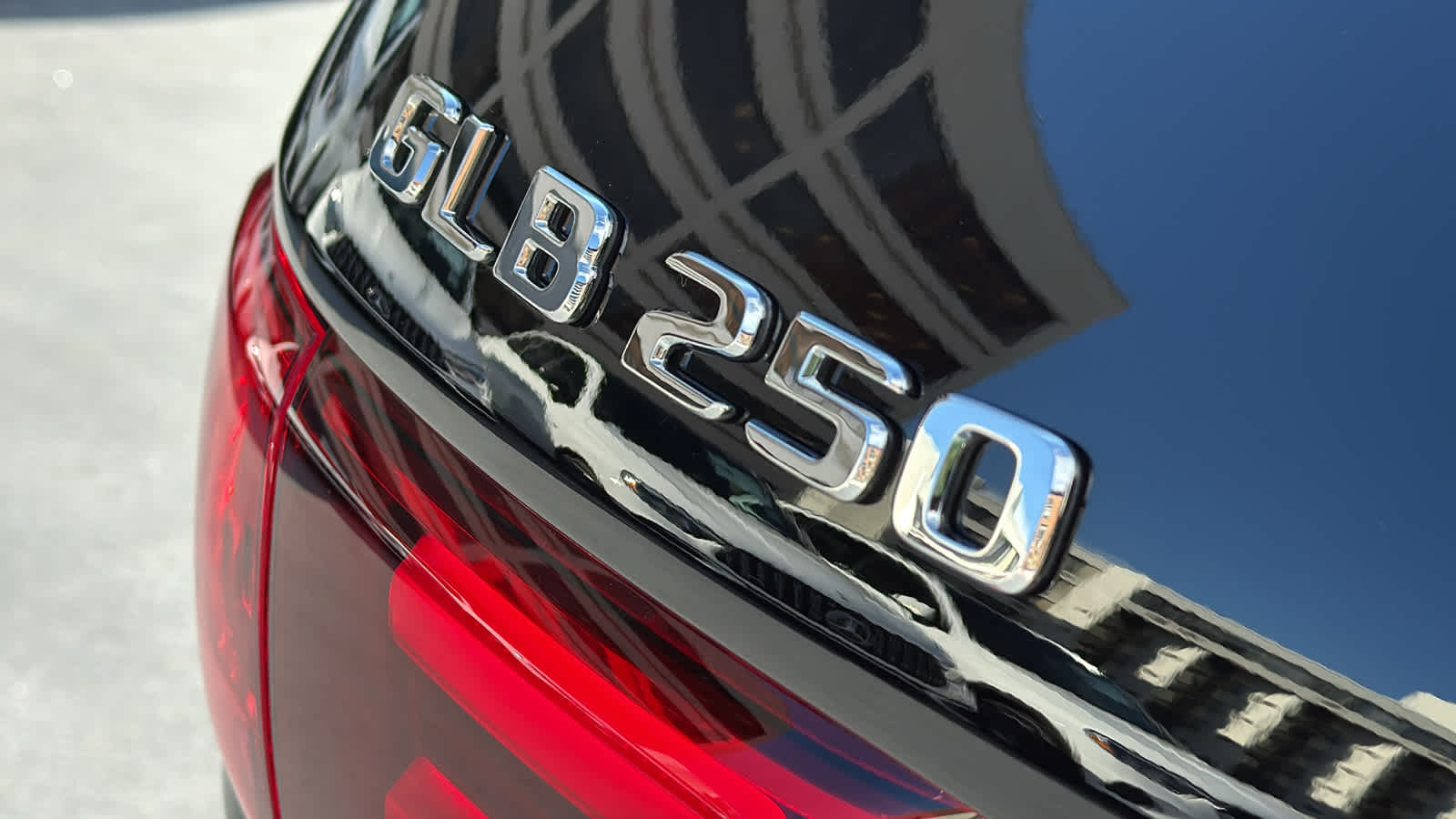 Thumbnail: 2025 Mercedes-Benz GLB - 14