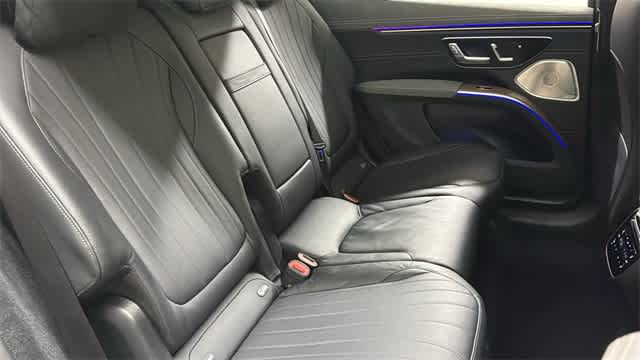 Thumbnail: 2023 Mercedes-Benz EQS - 32