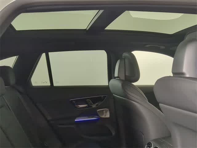 Thumbnail: 2026 Mercedes-Benz GLC - 22