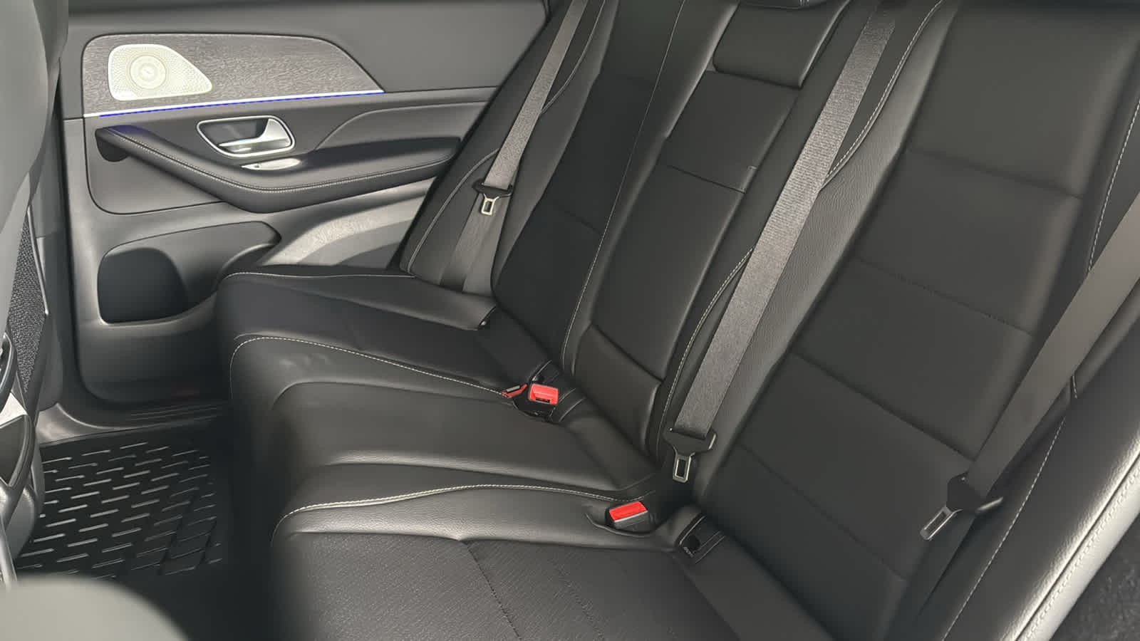 Thumbnail: 2026 Mercedes-Benz GLE - 32