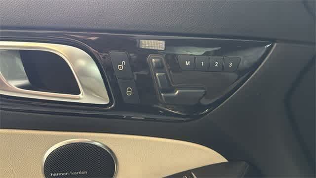 Thumbnail: 2015 Mercedes-Benz SLK - 15