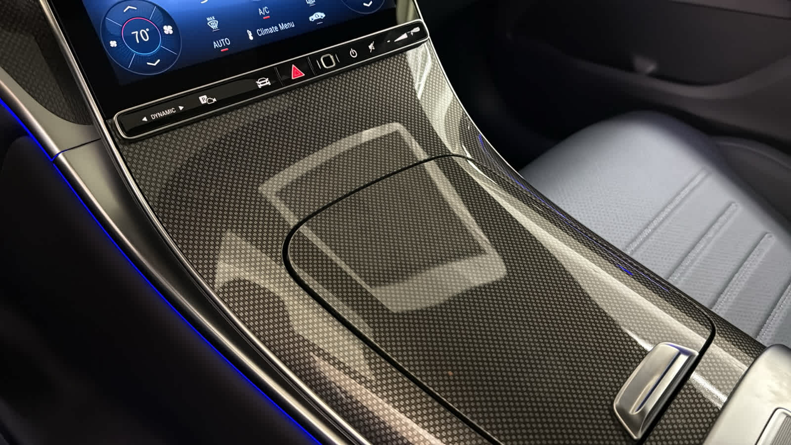 Thumbnail: 2026 Mercedes-Benz GLC - 22