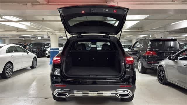 Thumbnail: 2025 Mercedes-Benz GLC - 7