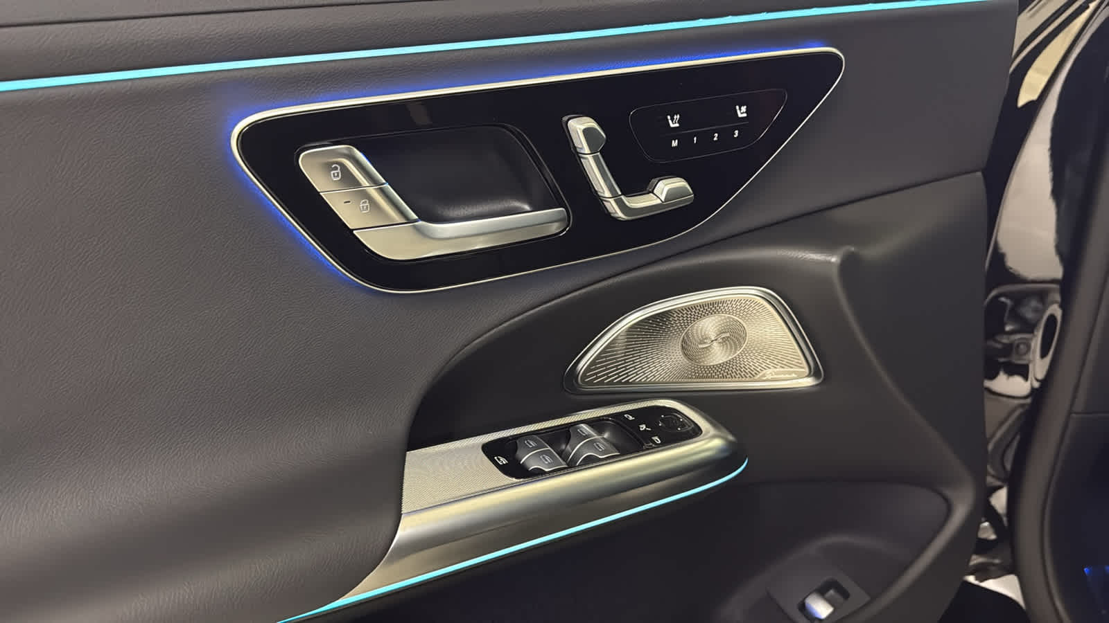 Thumbnail: 2026 Mercedes-Benz E-Class - 16