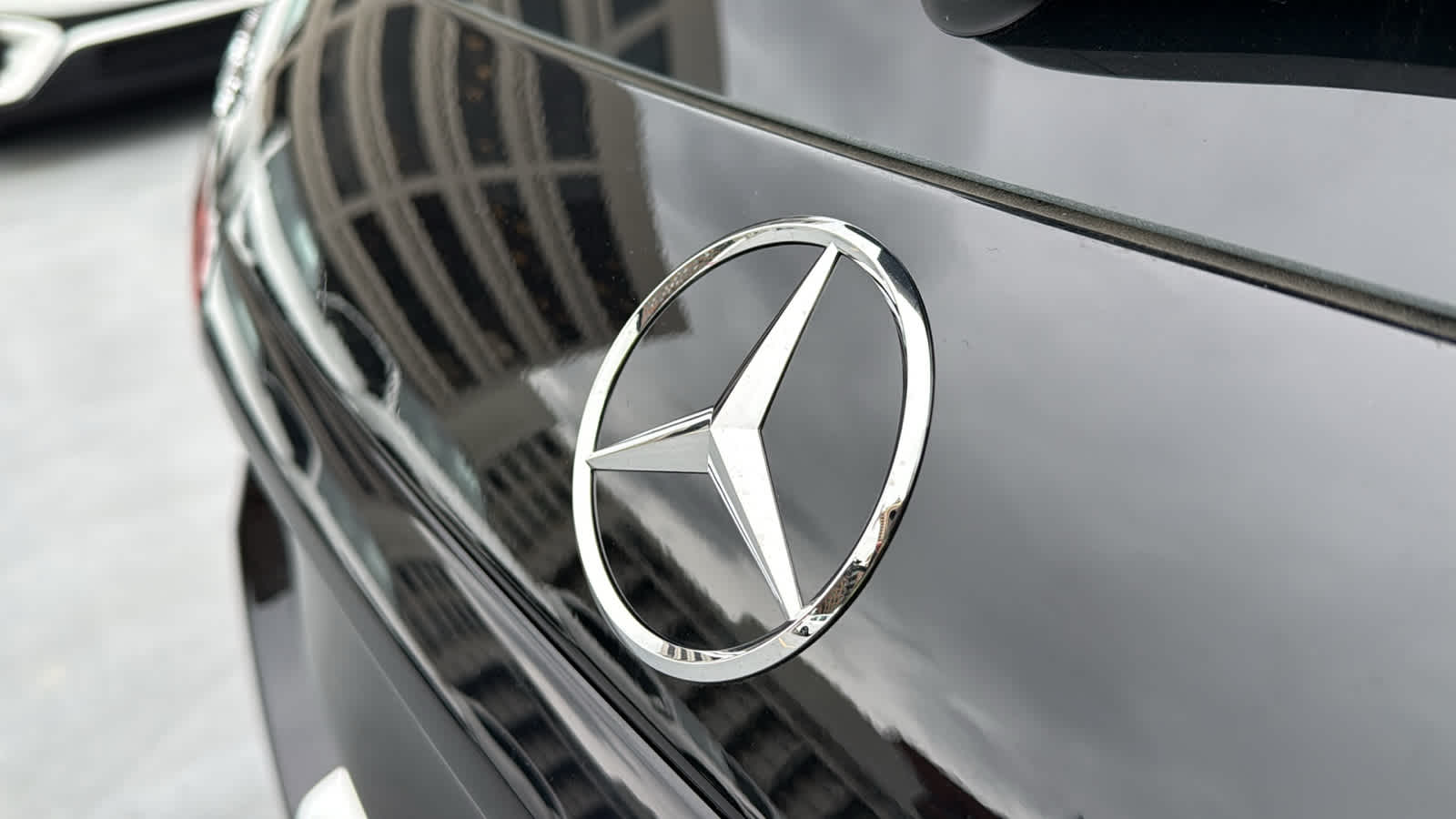 Thumbnail: 2026 Mercedes-Benz GLC - 9