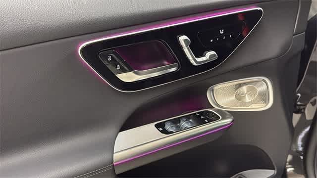 Thumbnail: 2025 Mercedes-Benz GLC - 15