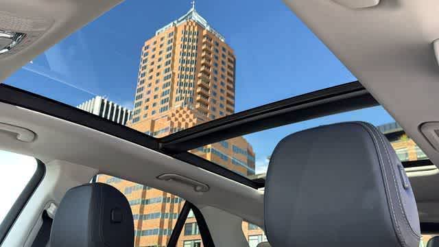 Thumbnail: 2025 Mercedes-Benz GLE - 27