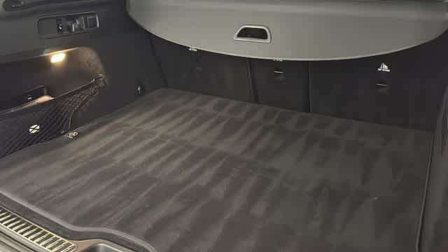 Thumbnail: 2026 Mercedes-Benz GLC - 33