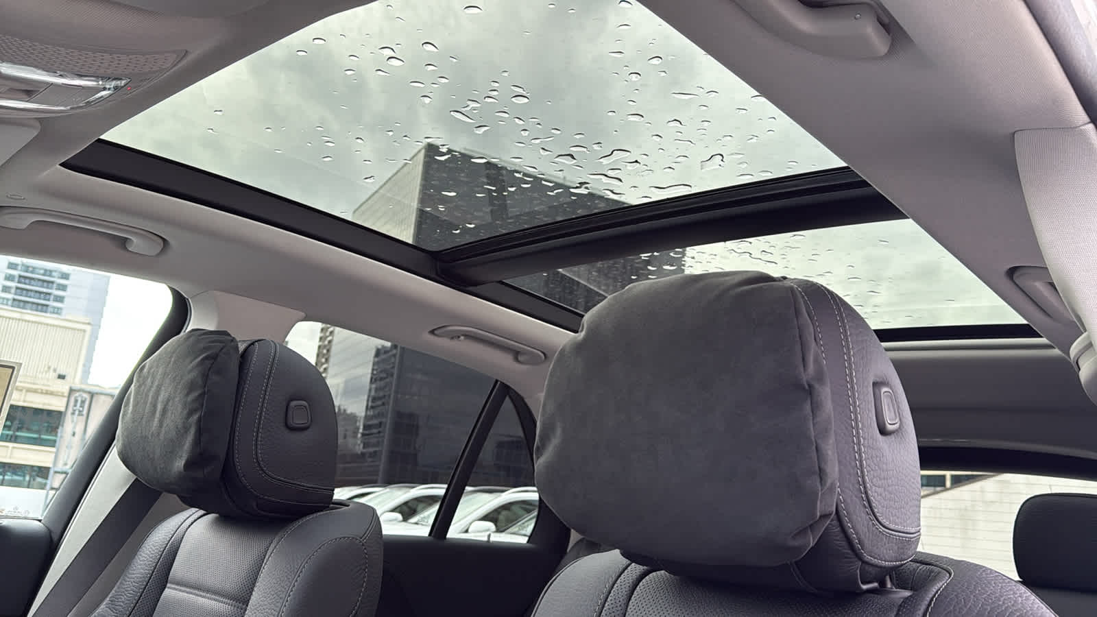 Thumbnail: 2026 Mercedes-Benz GLE - 25