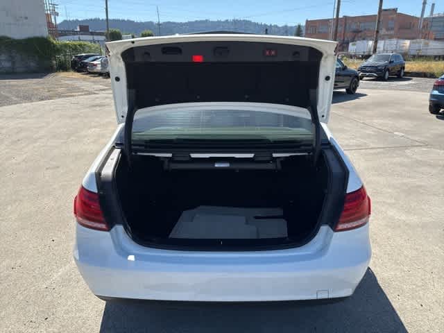 Thumbnail: 2014 Mercedes-Benz E-Class - 28