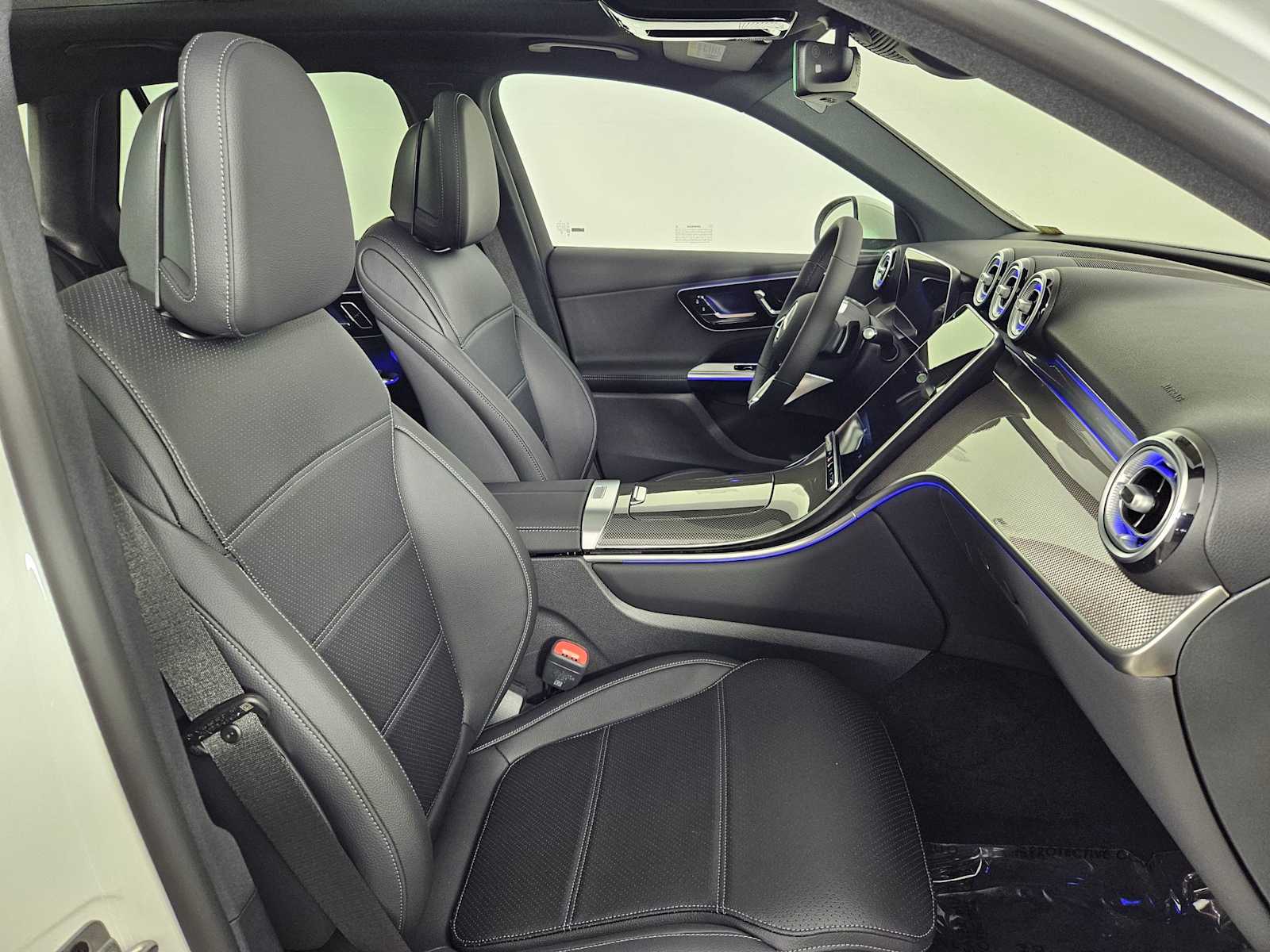 2025 Mercedes-Benz GLC 300 23