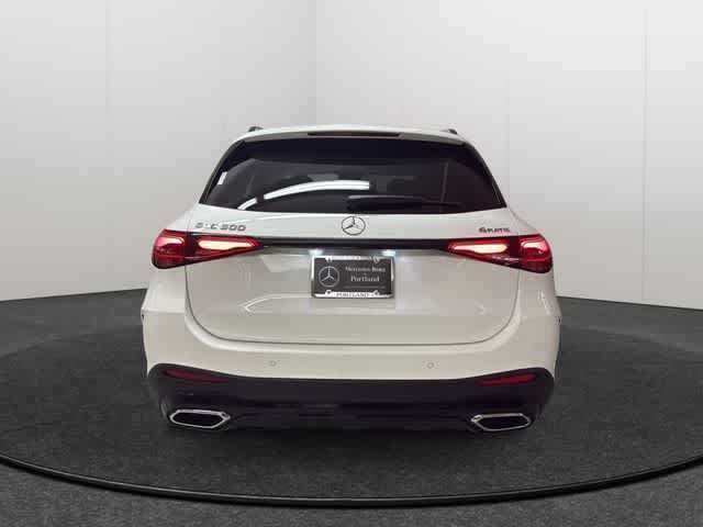 Thumbnail: 2026 Mercedes-Benz GLC - 6