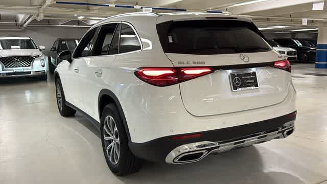 Thumbnail: 2026 Mercedes-Benz GLC - 7