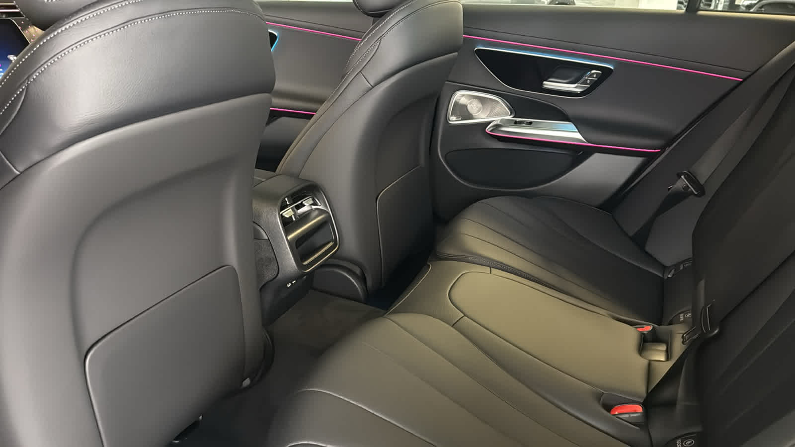 Thumbnail: 2026 Mercedes-Benz E-Class - 31