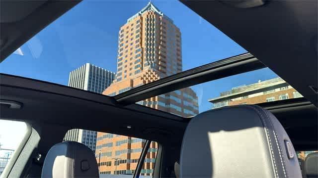 Thumbnail: 2025 Mercedes-Benz GLS - 26