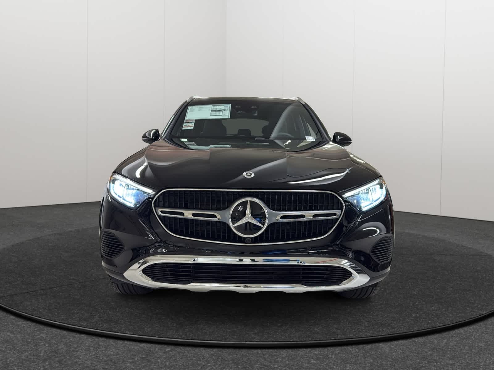 Thumbnail: 2026 Mercedes-Benz GLC - 2