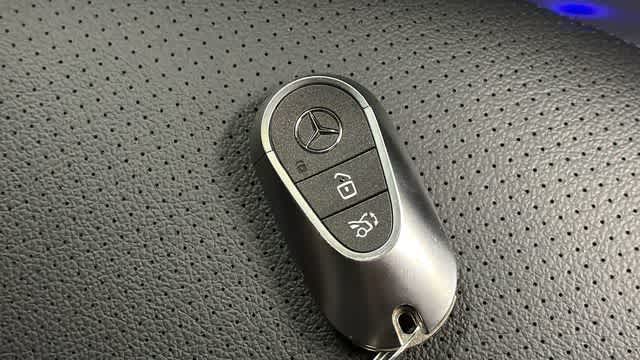 Thumbnail: 2026 Mercedes-Benz GLC - 38
