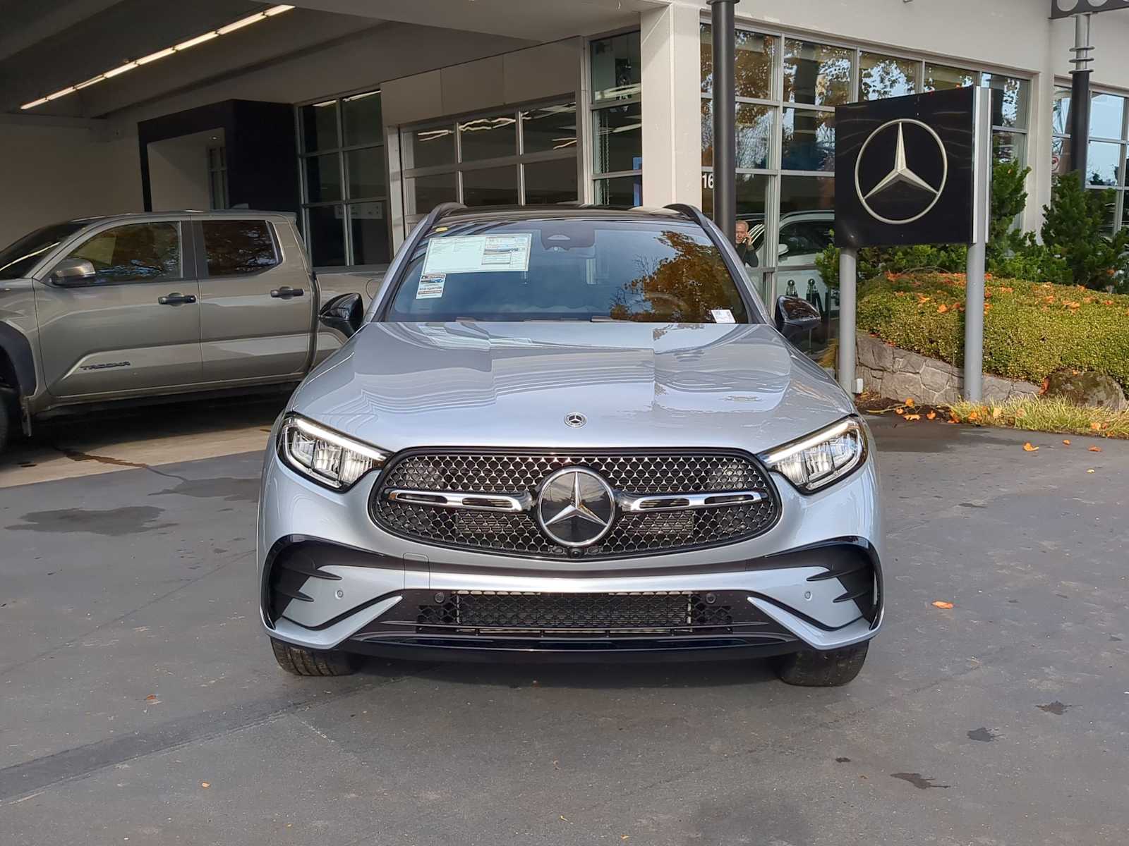 Thumbnail: 2026 Mercedes-Benz GLC - 8