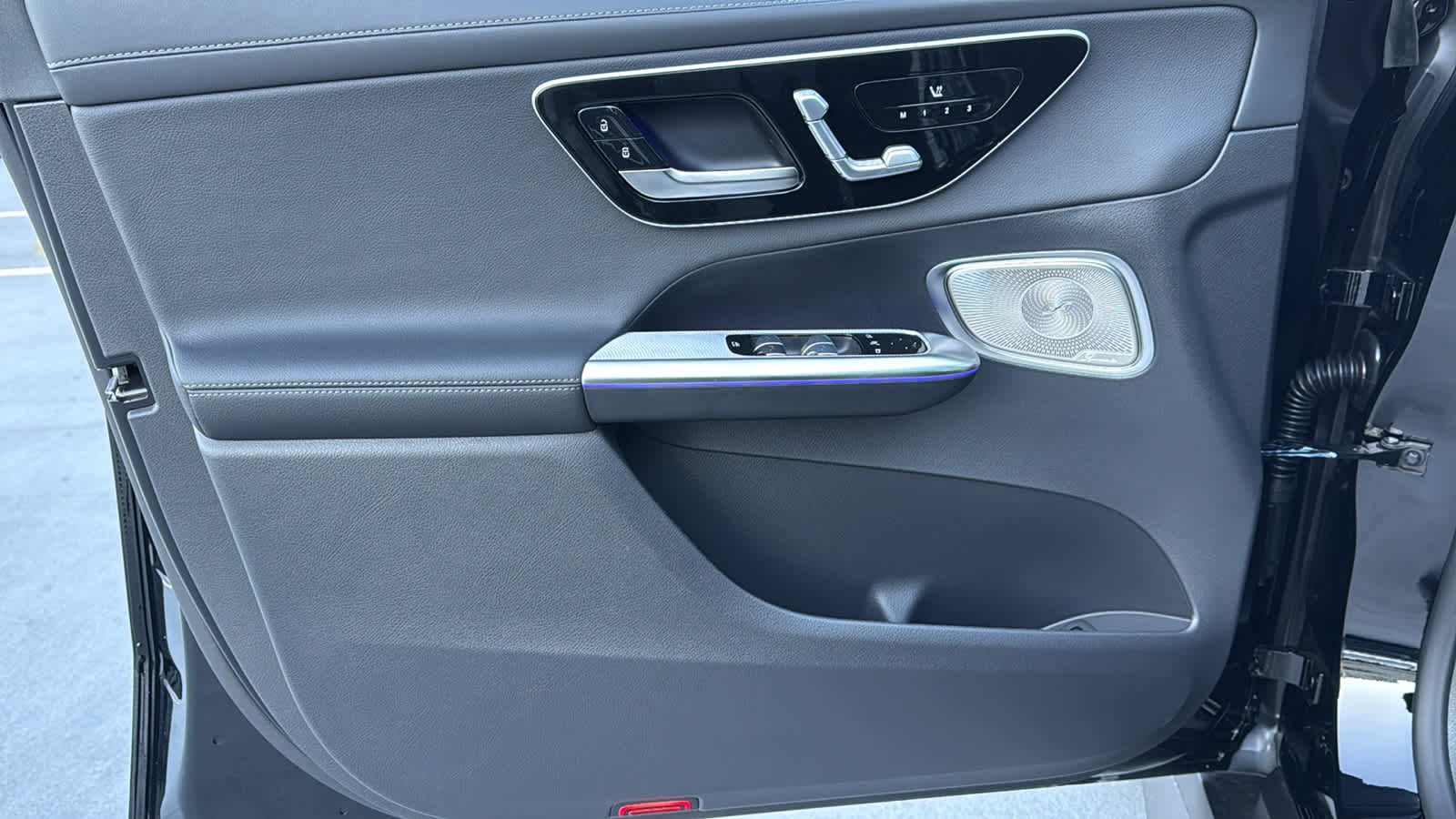 Thumbnail: 2026 Mercedes-Benz GLC - 15