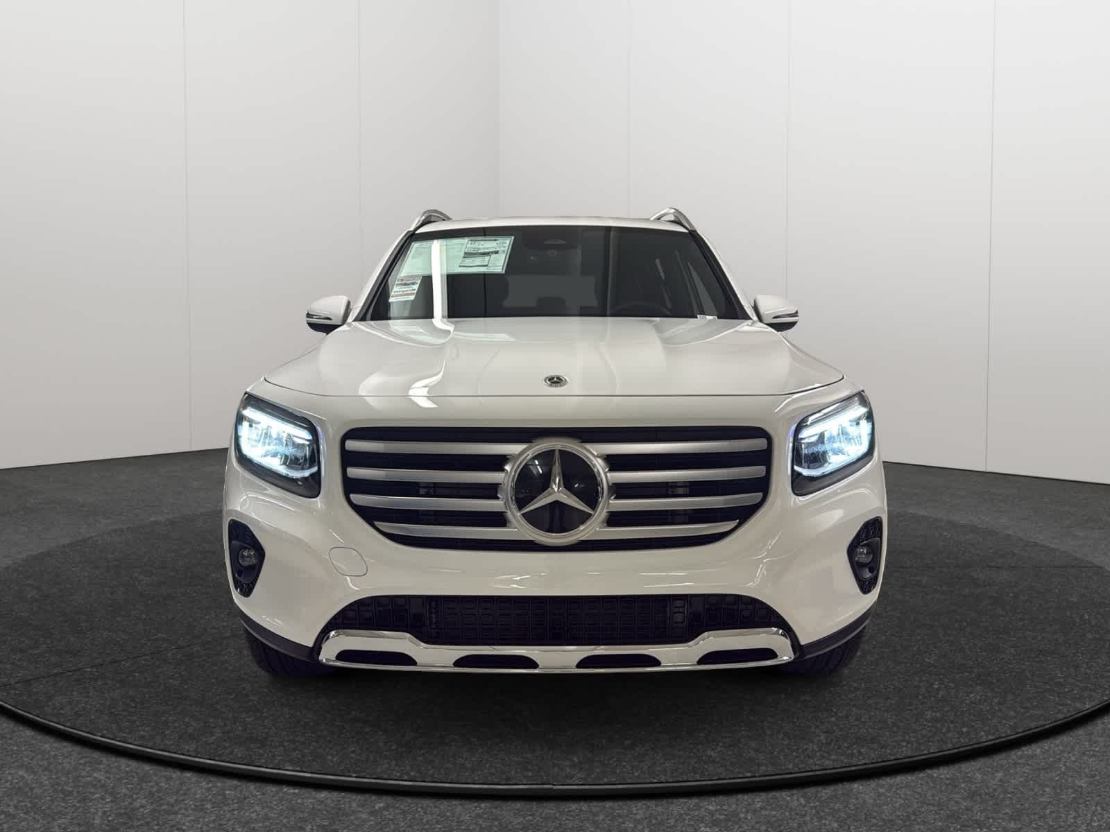 Thumbnail: 2026 Mercedes-Benz GLB - 2