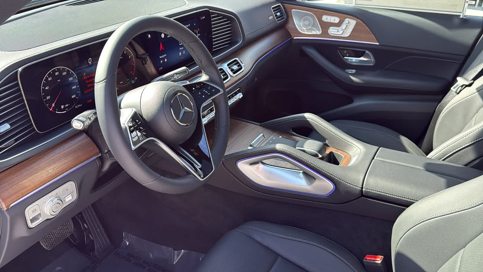 Thumbnail: 2026 Mercedes-Benz GLE - 30