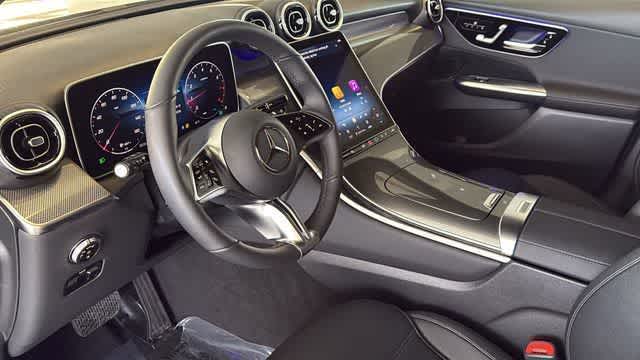 Thumbnail: 2025 Mercedes-Benz GLC - 25