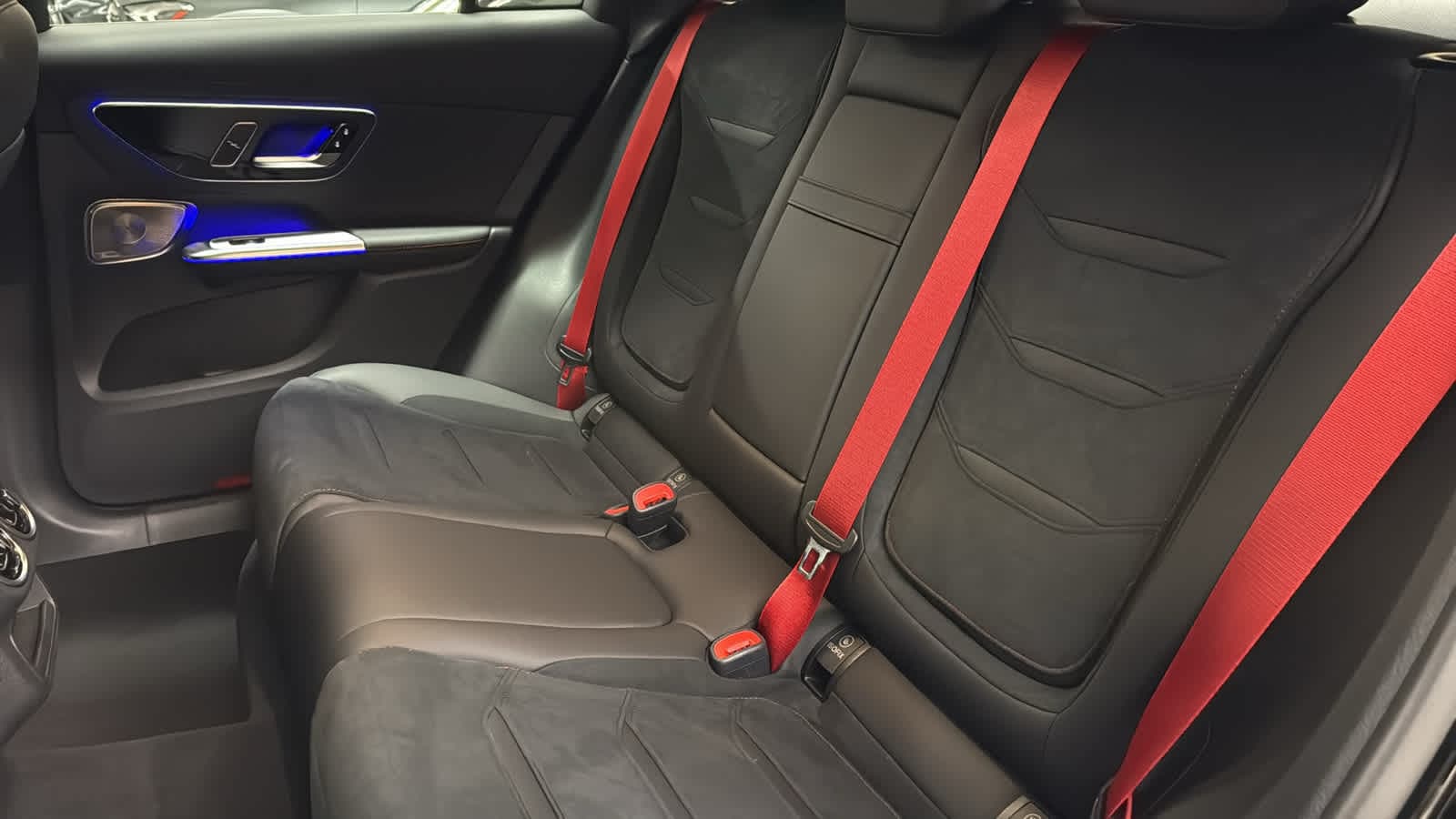 Thumbnail: 2026 Mercedes-Benz GLC - 31