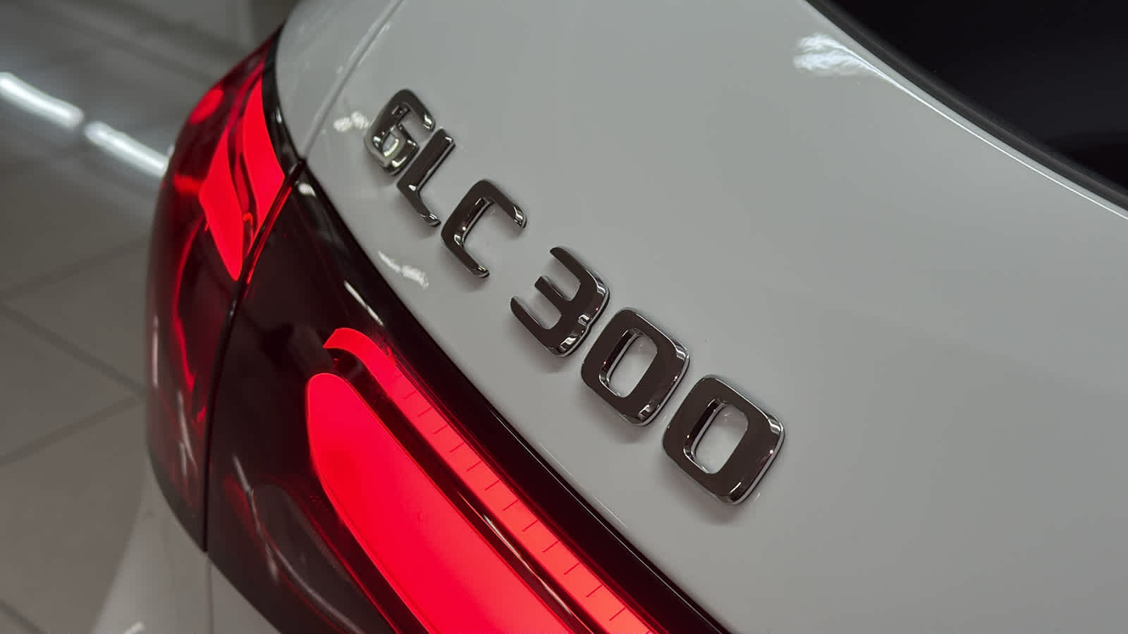 Thumbnail: 2026 Mercedes-Benz GLC - 10