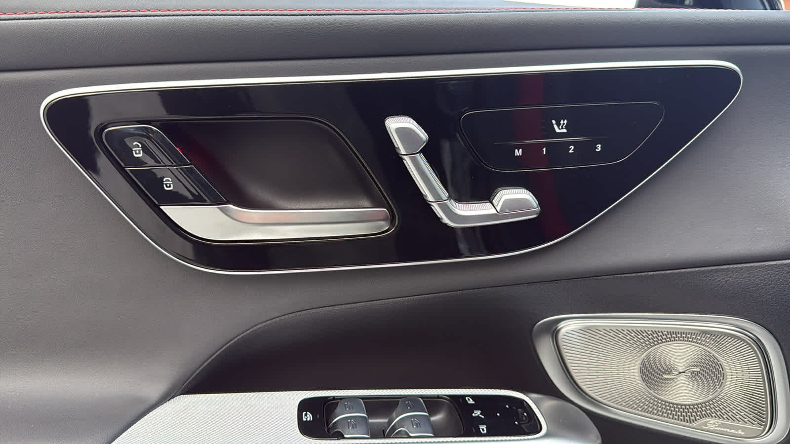 Thumbnail: 2026 Mercedes-Benz GLC - 17