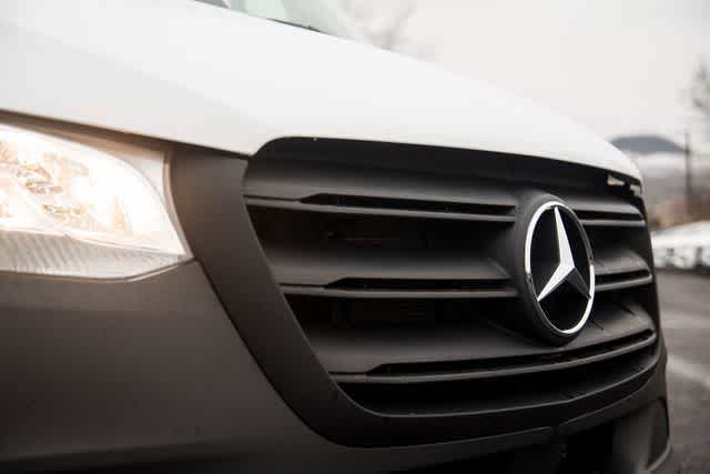 Thumbnail: 2025 Mercedes-Benz Sprinter - 15