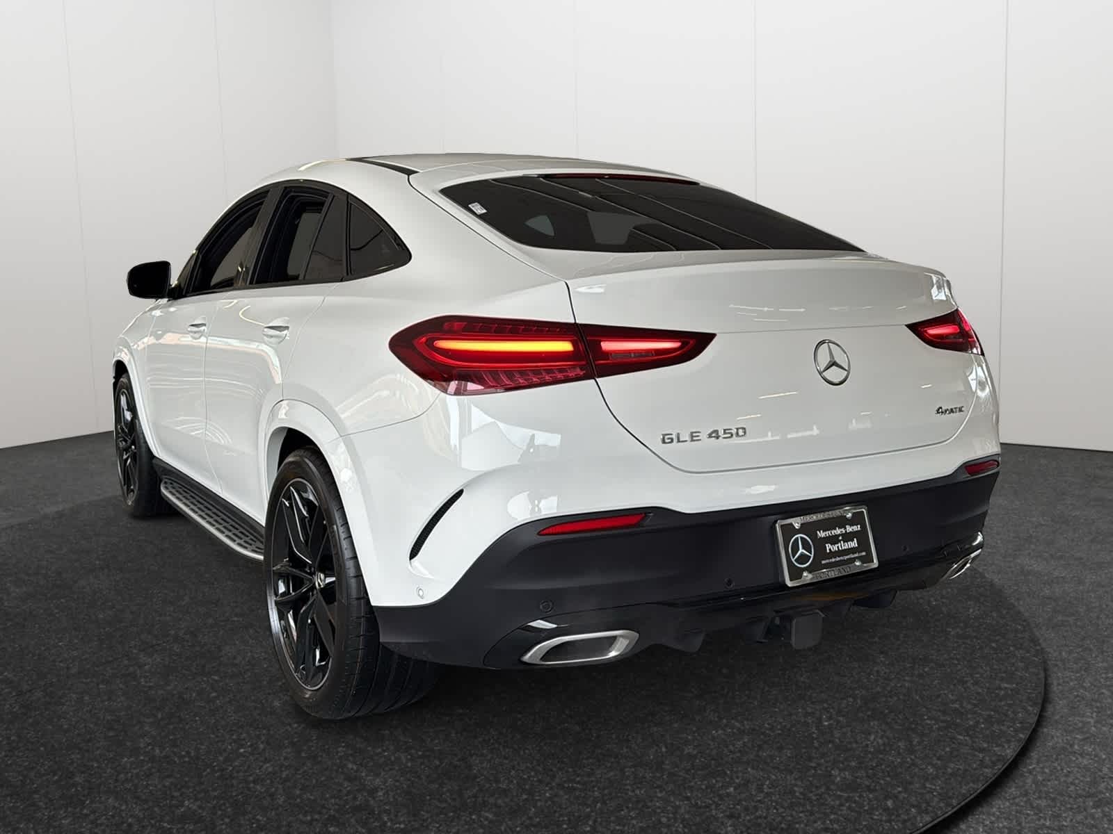 Thumbnail: 2026 Mercedes-Benz GLE - 6