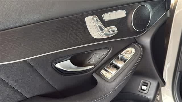 Thumbnail: 2022 Mercedes-Benz GLC - 14