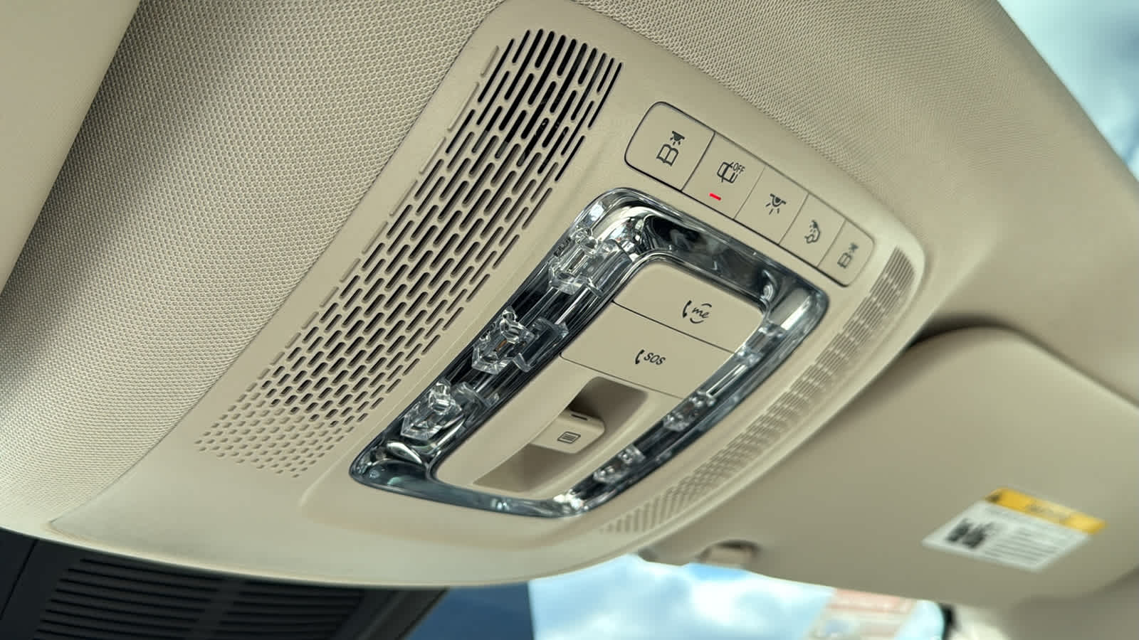 Thumbnail: 2026 Mercedes-Benz GLE - 26