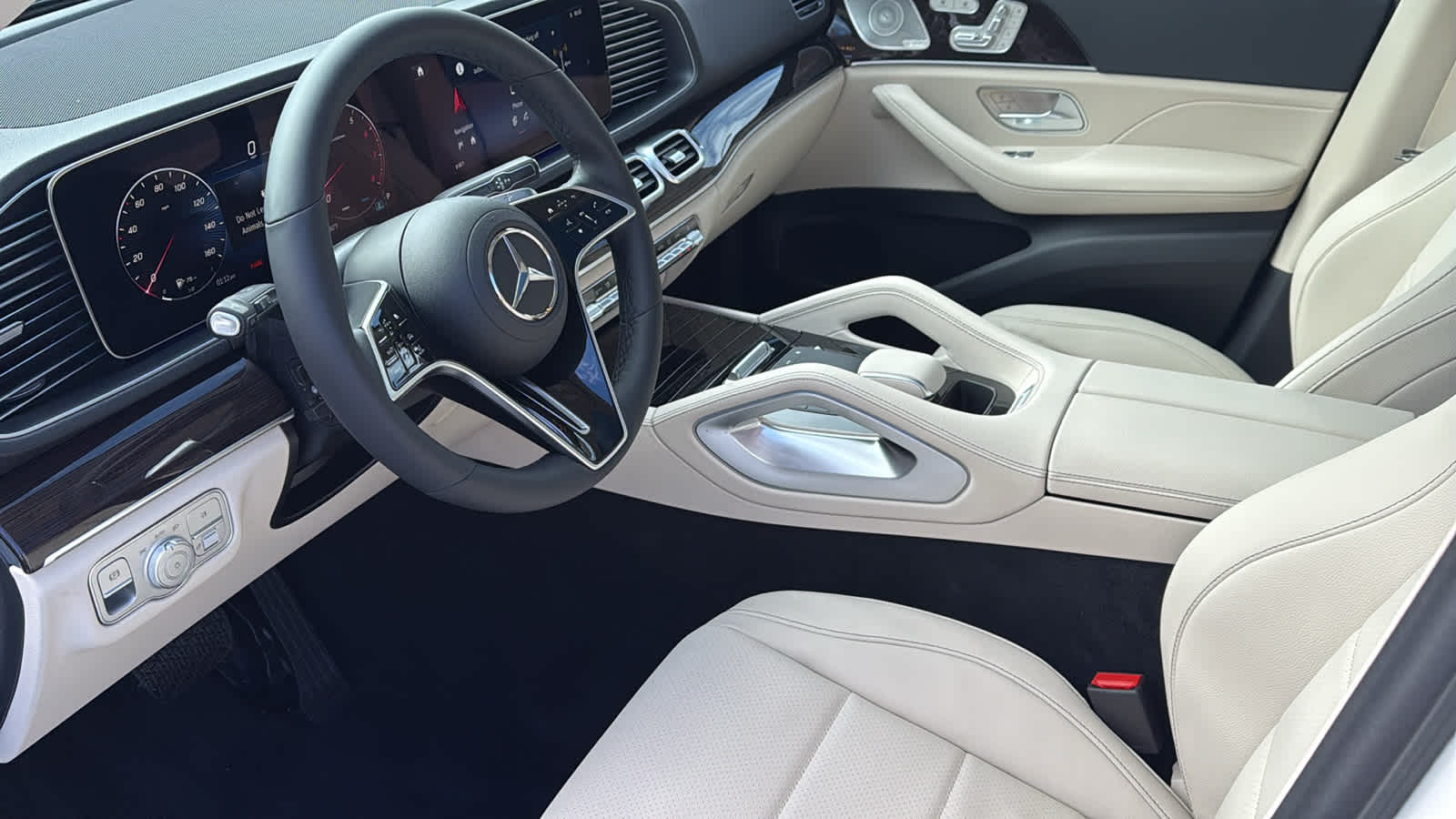 Thumbnail: 2026 Mercedes-Benz GLE - 30