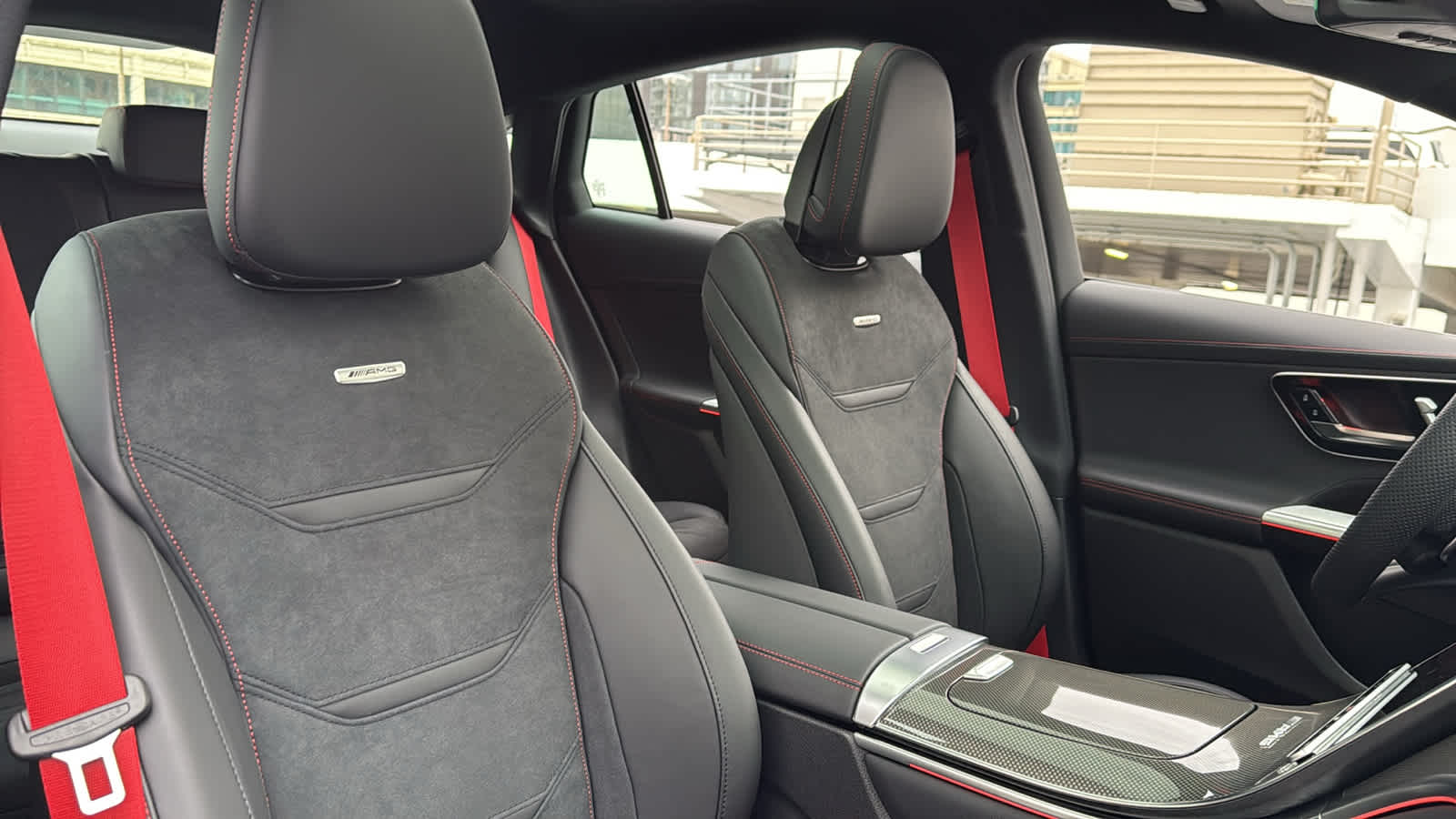 Thumbnail: 2026 Mercedes-Benz GLC - 34