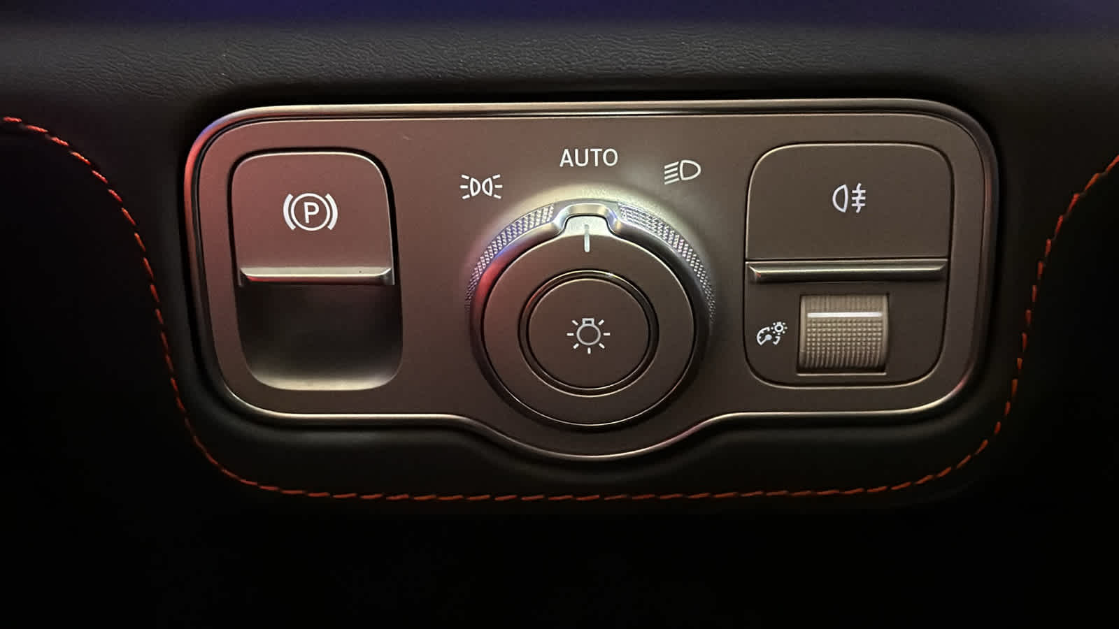 Thumbnail: 2026 Mercedes-Benz GL-Class - 18