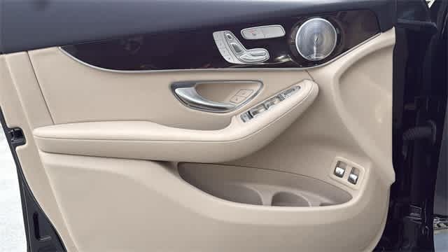 Thumbnail: 2019 Mercedes-Benz GLC - 14