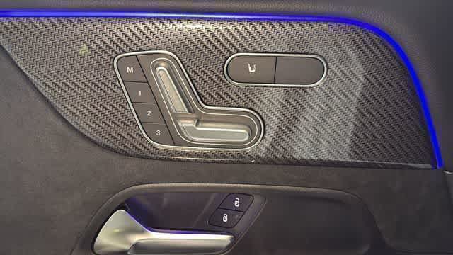 Thumbnail: 2026 Mercedes-Benz GLB - 17