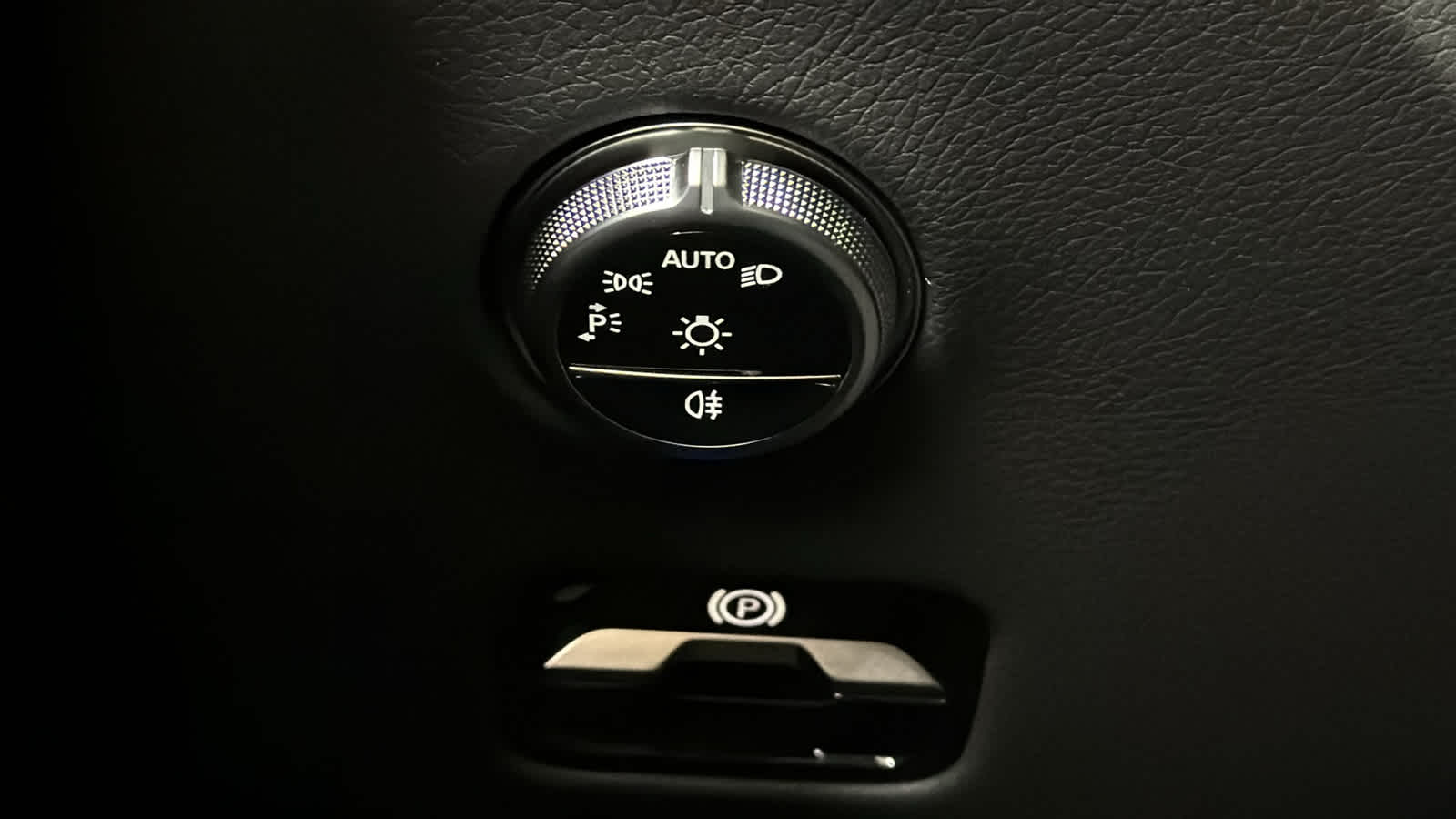 Thumbnail: 2026 Mercedes-Benz GLC - 19