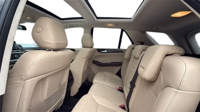 Thumbnail: 2017 Mercedes-Benz GLE - 3