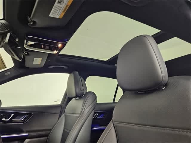 Thumbnail: 2025 Mercedes-Benz GLC - 19