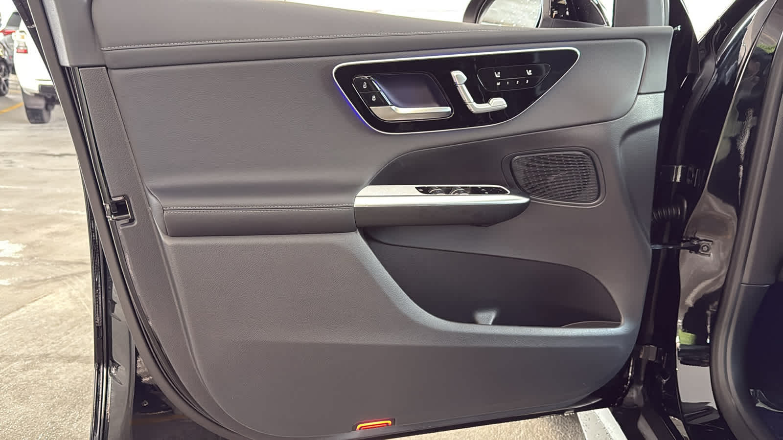 Thumbnail: 2026 Mercedes-Benz GLC - 13