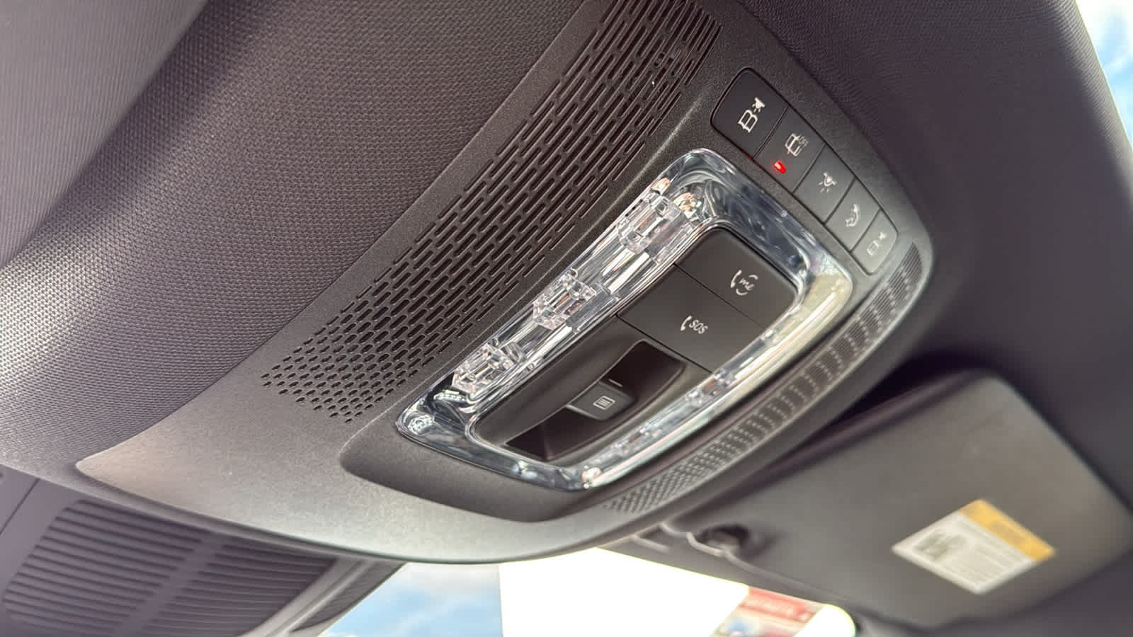 Thumbnail: 2026 Mercedes-Benz GLE - 26