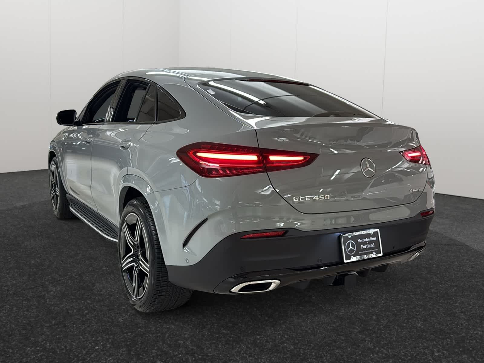 Thumbnail: 2026 Mercedes-Benz GLE - 6
