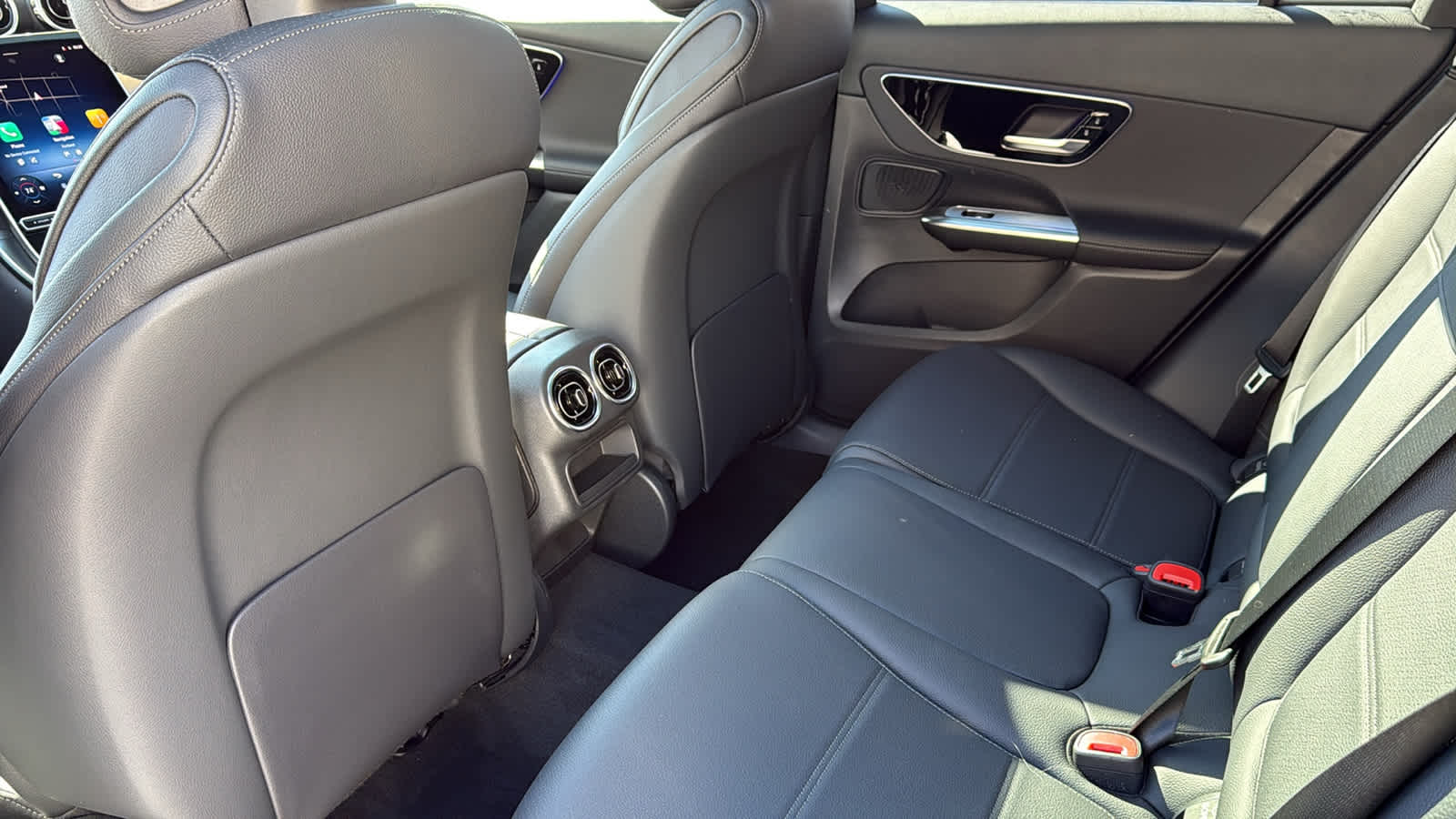 Thumbnail: 2026 Mercedes-Benz GLC - 30