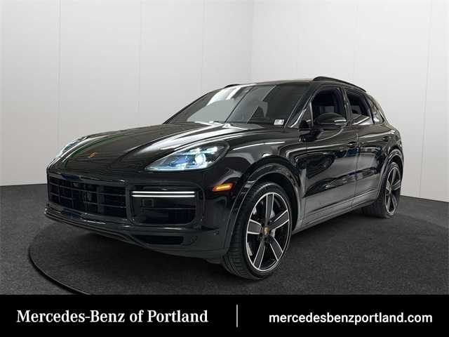 Thumbnail: 2023 Porsche Cayenne - 1