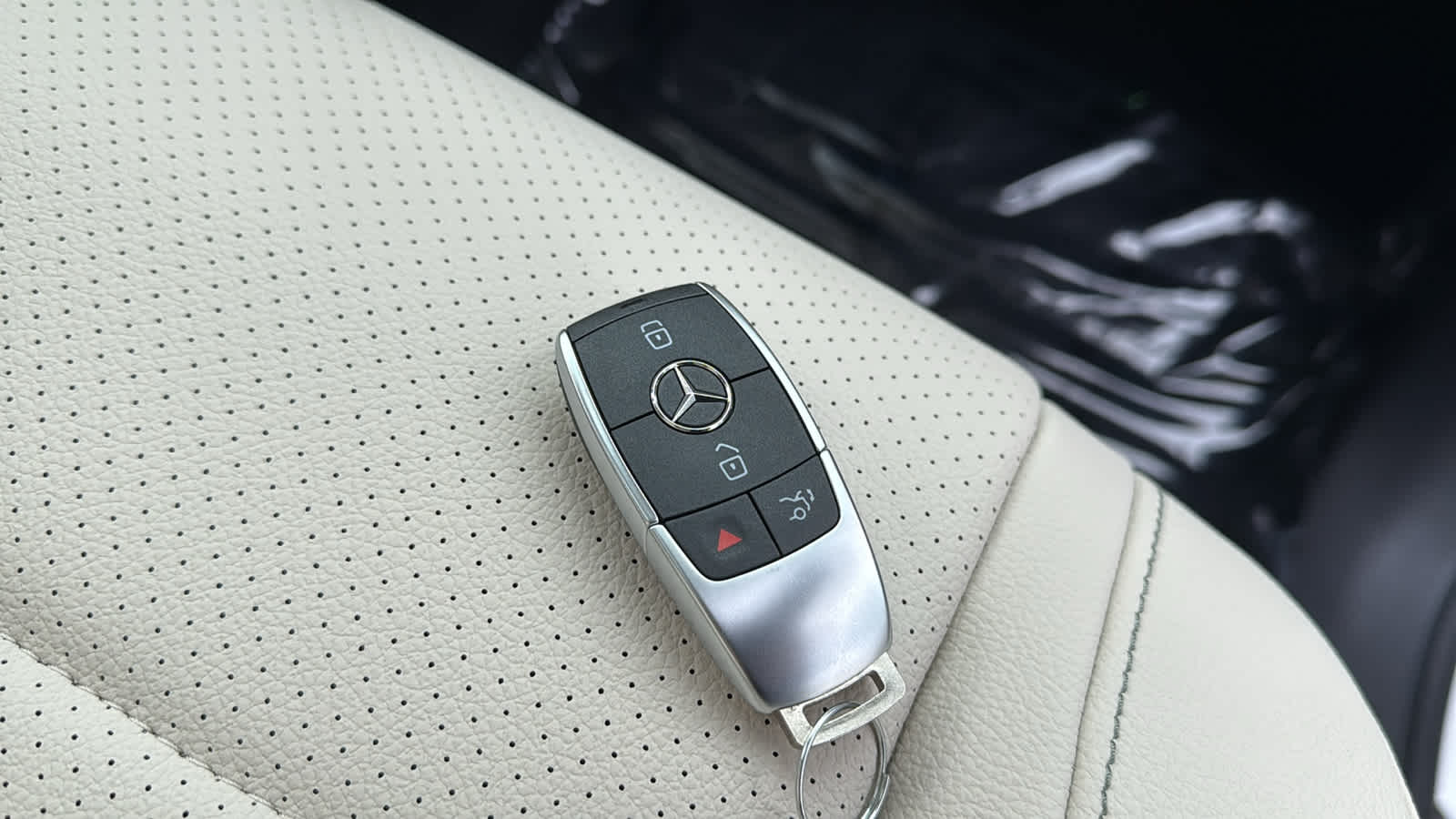 Thumbnail: 2026 Mercedes-Benz GLE - 35