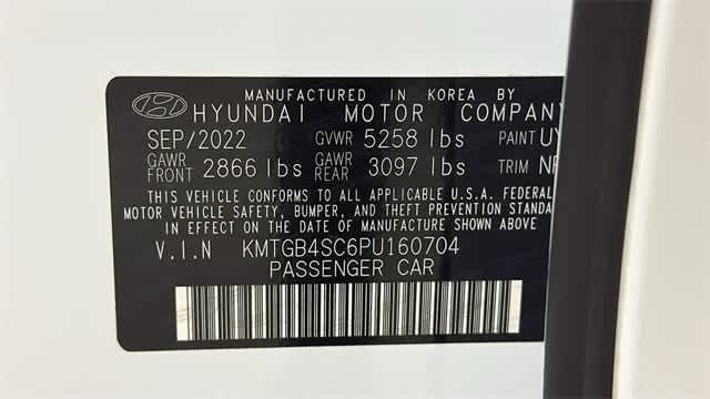 Thumbnail: 2023 Genesis G80 - 12