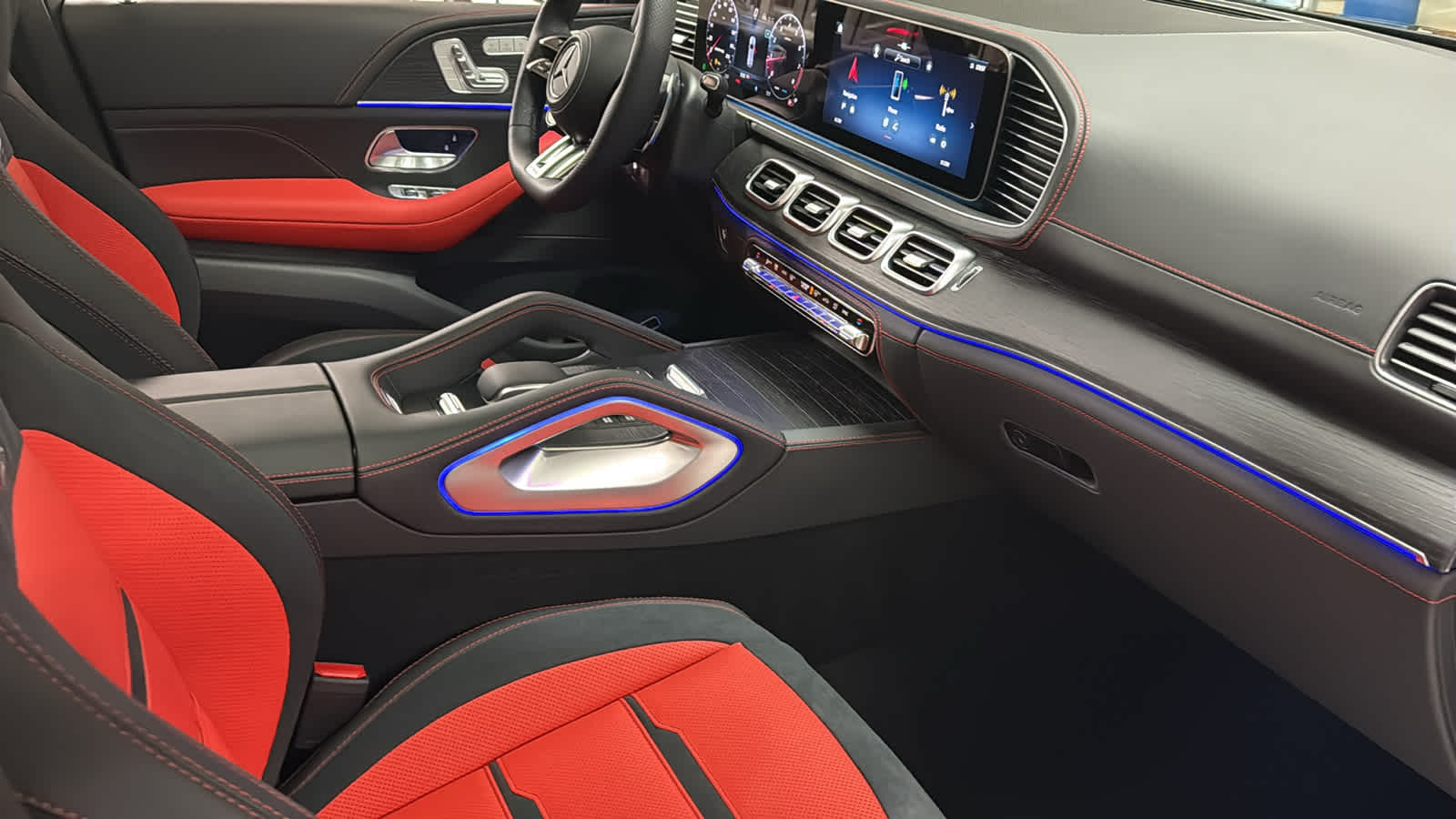 Thumbnail: 2026 Mercedes-Benz GL-Class - 36