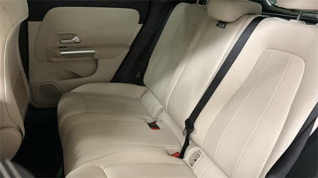 Thumbnail: 2022 Mercedes-Benz GLA - 34